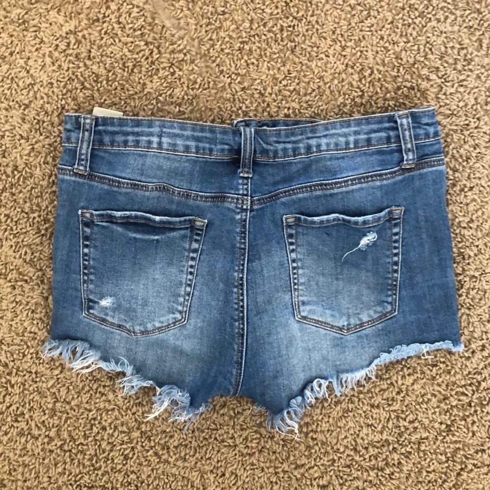 Shorts - Picture 2 of 2